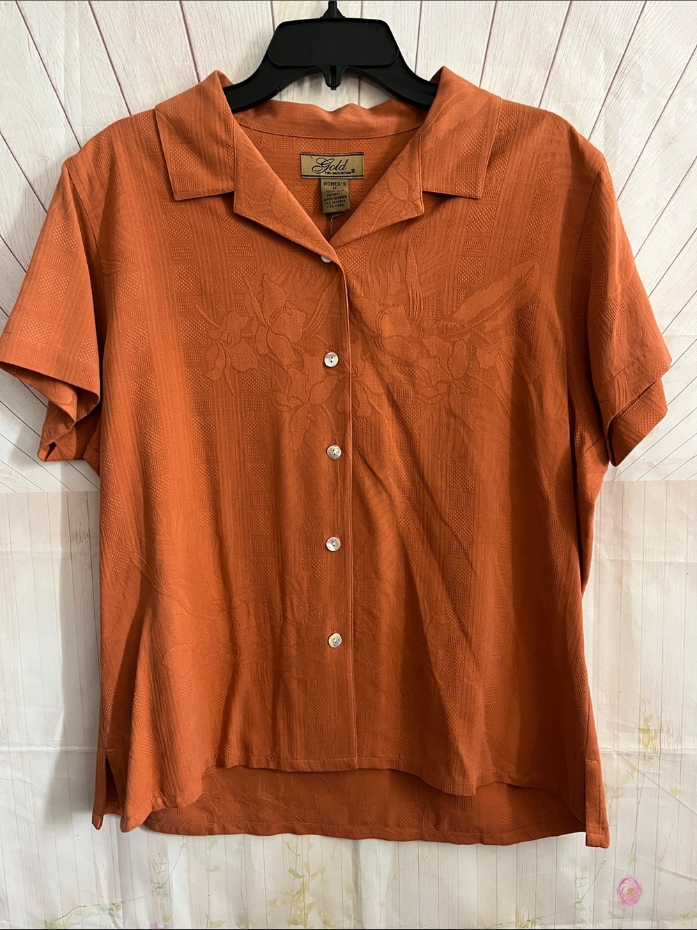 Bold Vintage-Inspired Orange Button-Front Women’s Top Silk